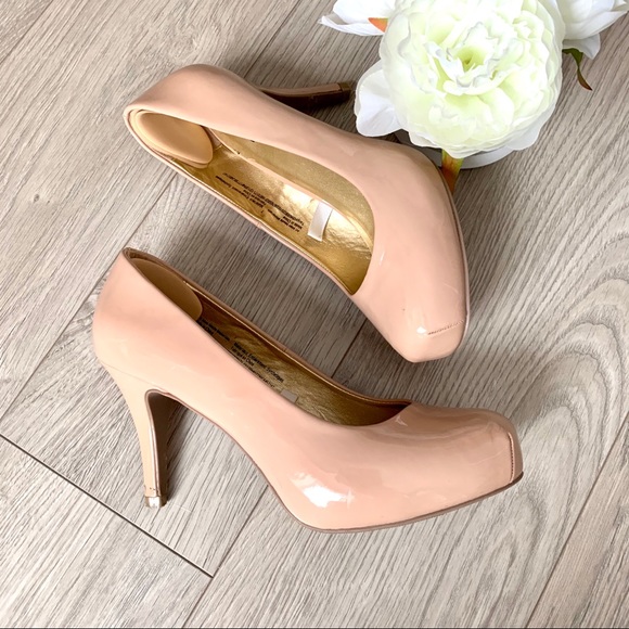 Mossimo Nude Heels - Picture 4 of 7